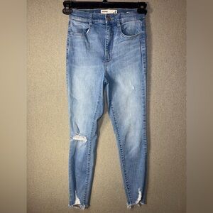 Garage size 3 Light Blue High Rise Distressed Jeans